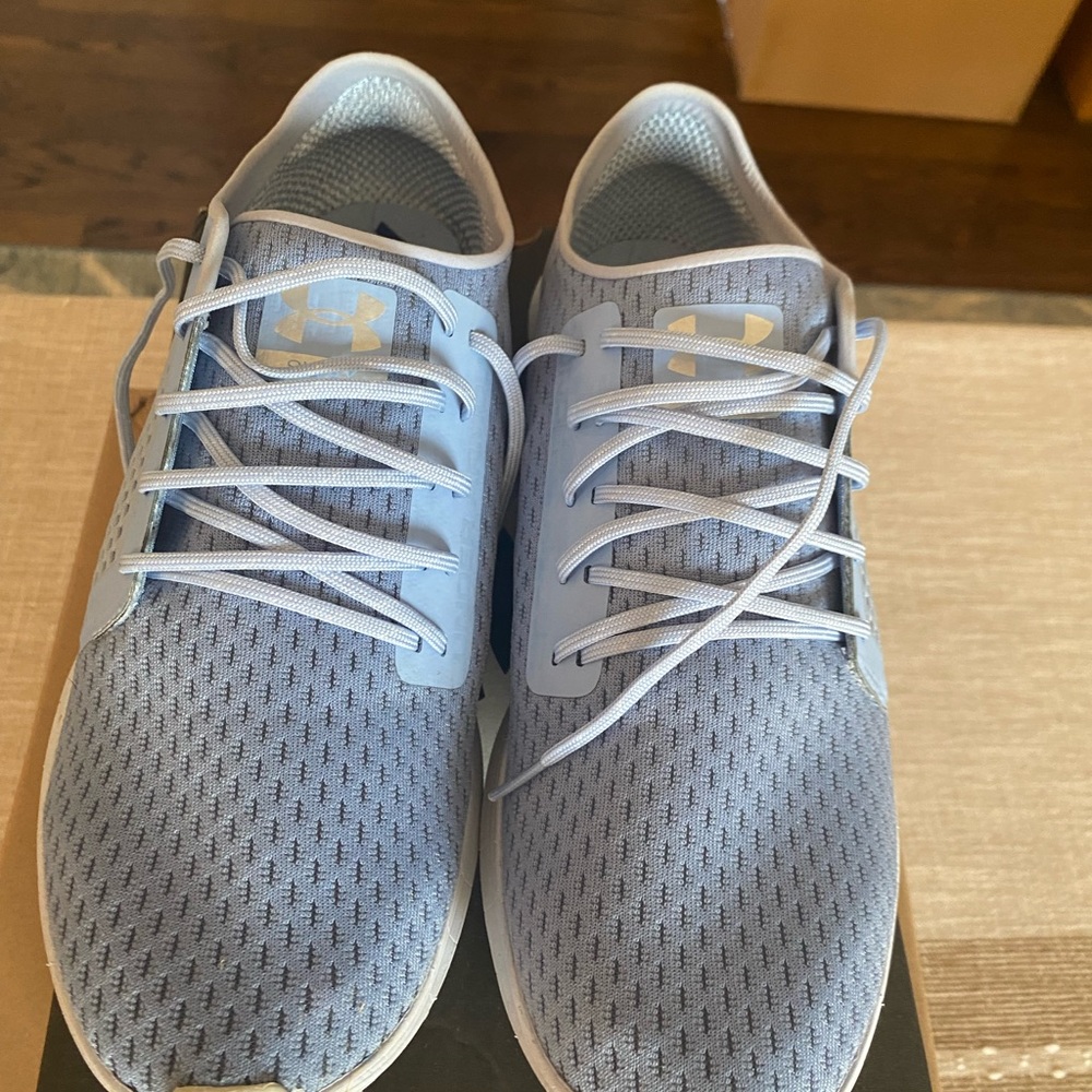 Under Armour Sway Sneaker